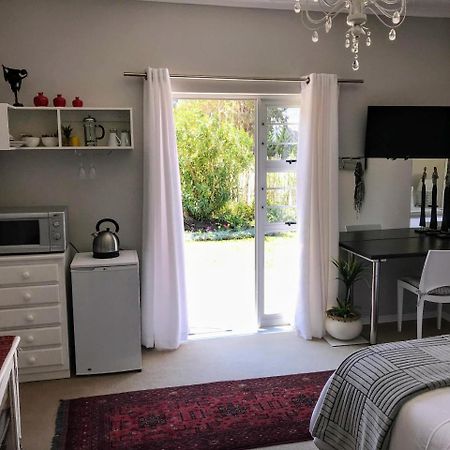 Gate 66 Bed and Breakfast Somerset East Esterno foto