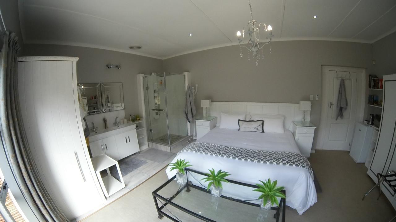 Gate 66 Bed and Breakfast Somerset East Esterno foto